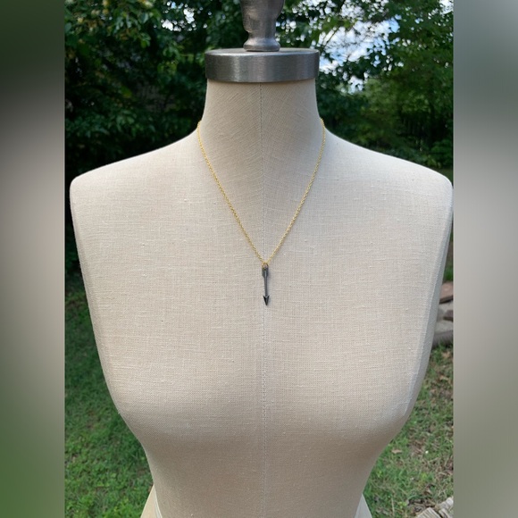 NWT Sterling Silver Plated Chain & Alloy Arrow Charm Necklace - Picture 9 of 16